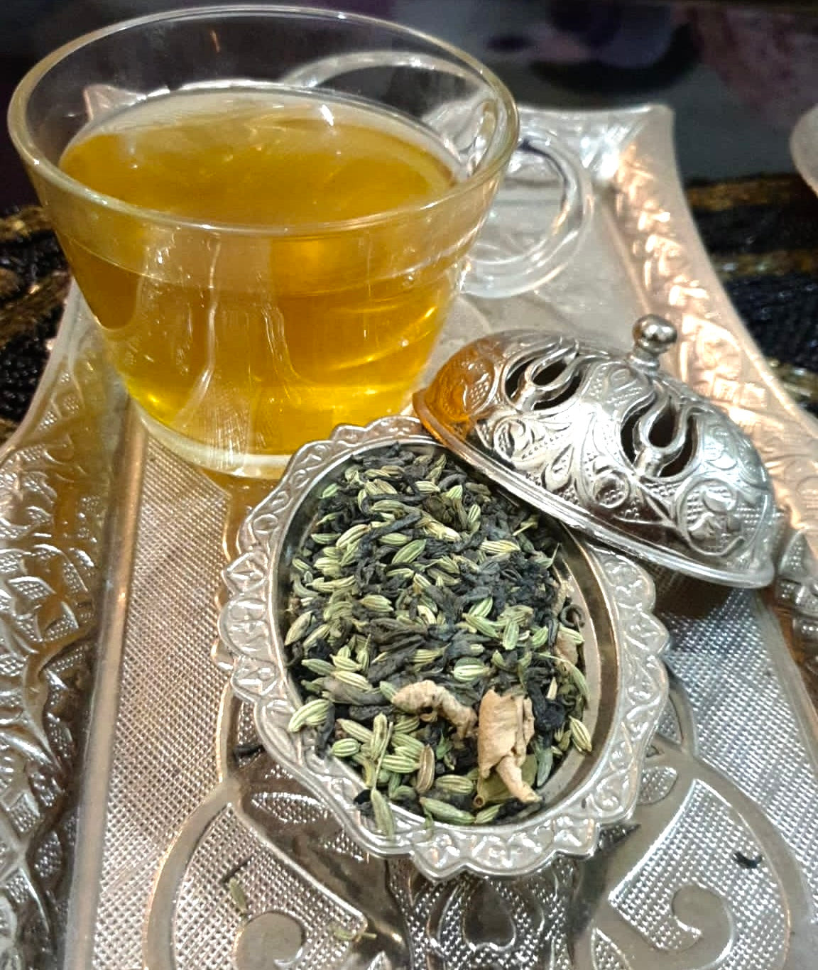 Goodnessbyh Kahwa Herbal Tea Infusions Fennel, clove, cardamom, carom seeds, black seed, cinnamon stick, mint leaves, green tea.