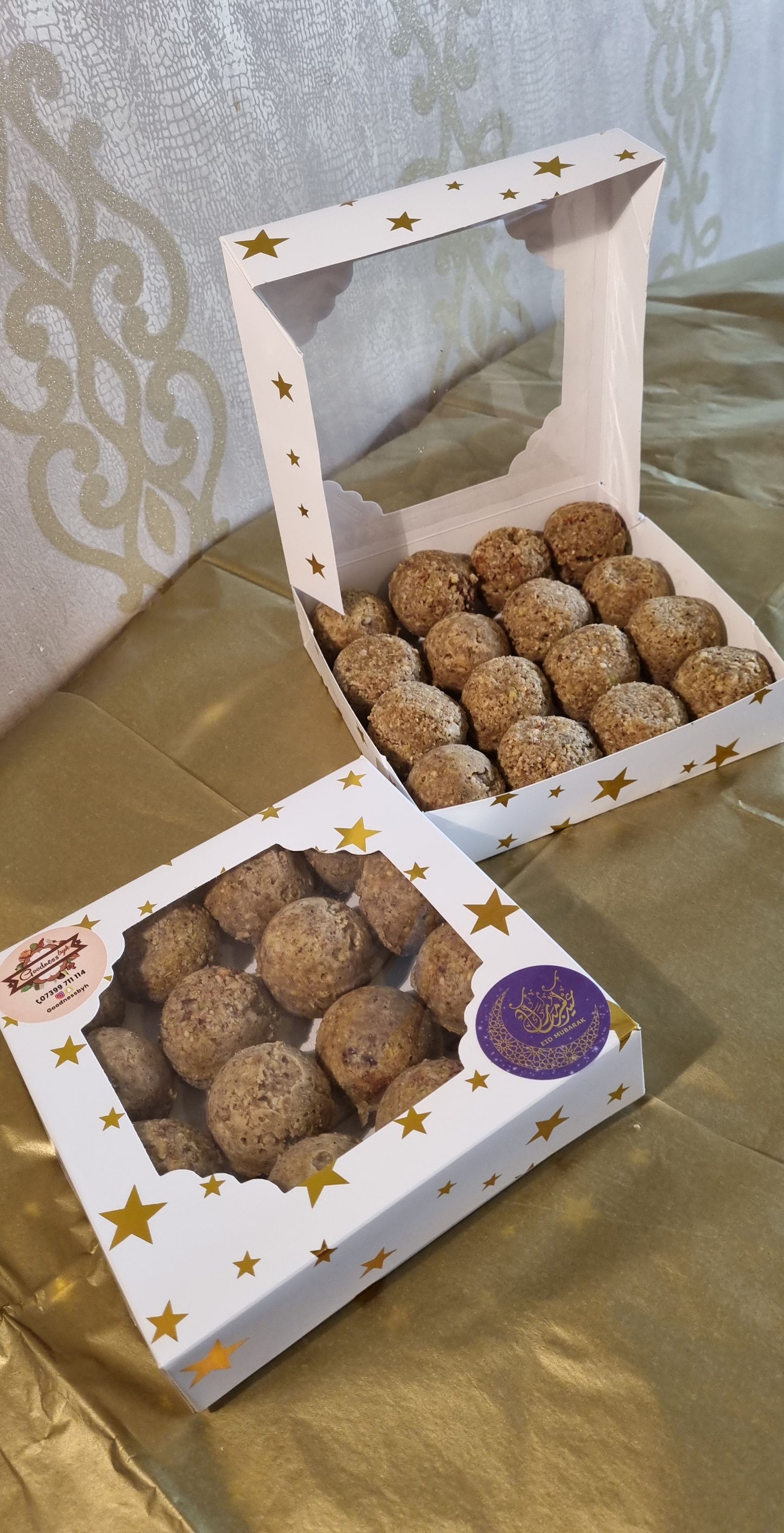 Panjeeri ludoo Eid gift box, Panjeeri ludoo Panjeeri ludoo are a fantastic snack that is full of energy, highly nutritional snack. Postpartum healing and lactation food providing nourishment and energy